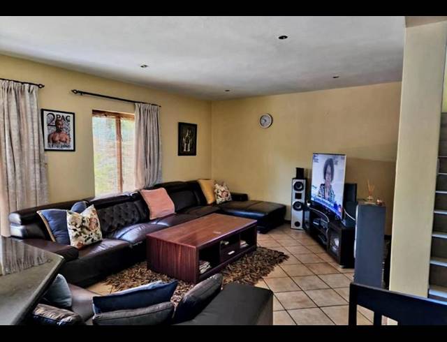 4 BEDROOM HOUSE FOR SALE IN HIGHVELD